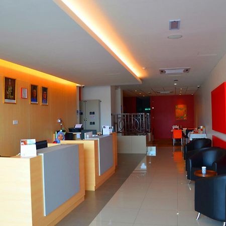 Hotel Jeti Tg Gemok Padang Endau Екстер'єр фото
