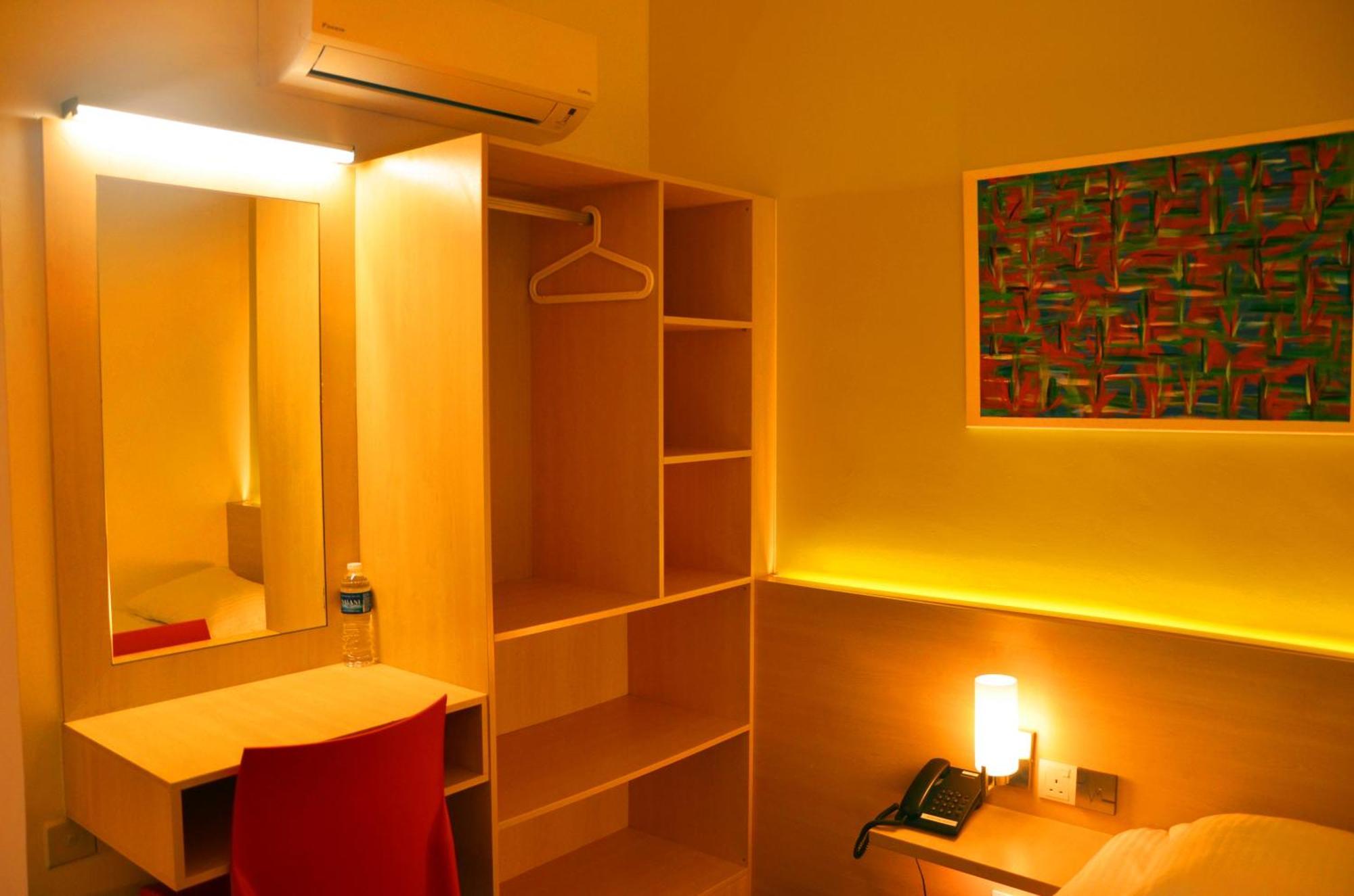 Hotel Jeti Tg Gemok Padang Endau Екстер'єр фото