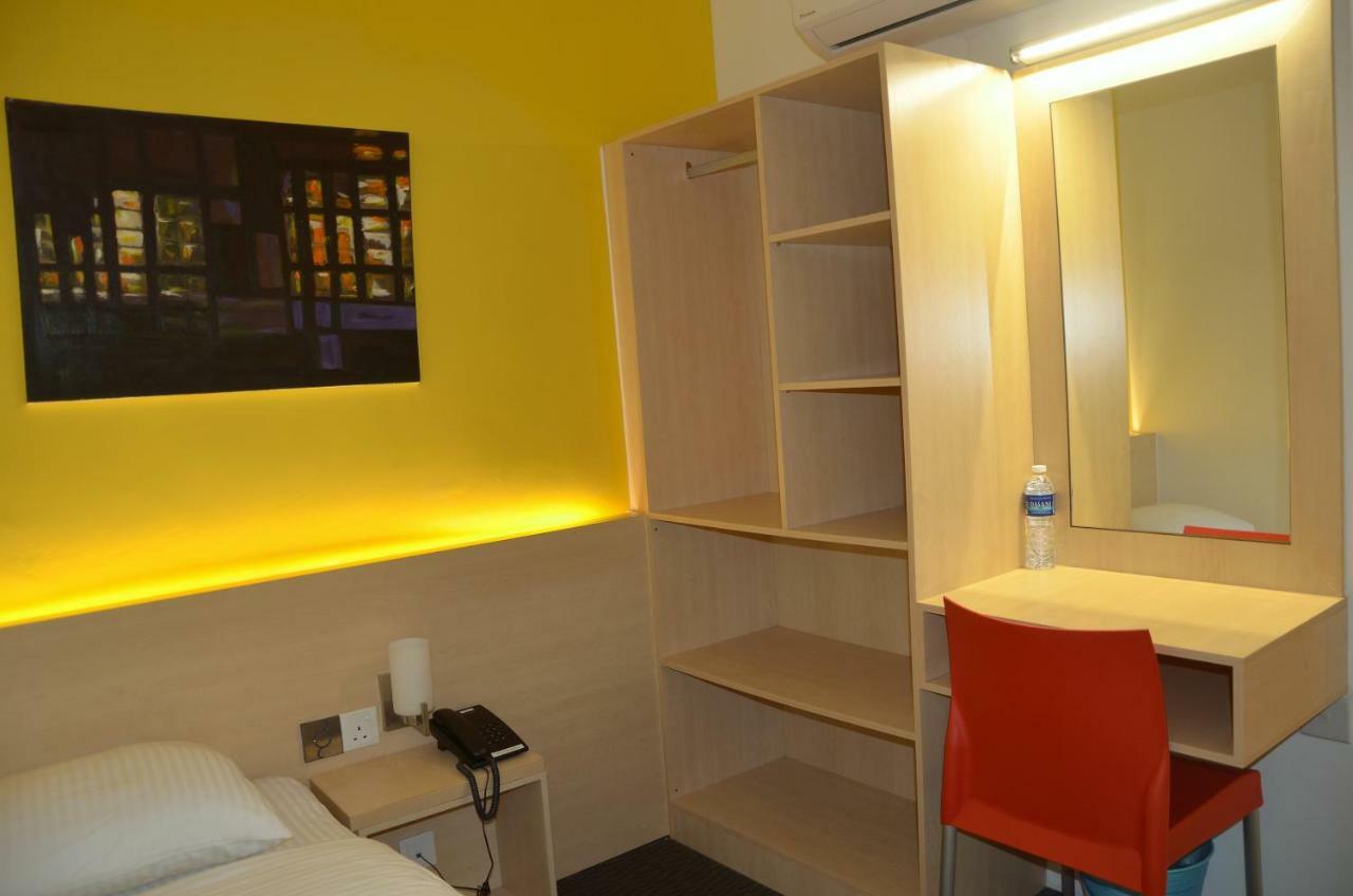 Hotel Jeti Tg Gemok Padang Endau Екстер'єр фото